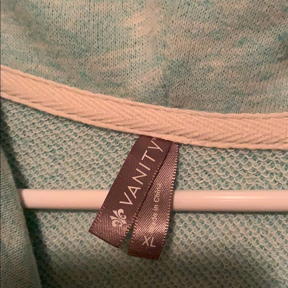 Mint green sweater - Picture 3 of 4